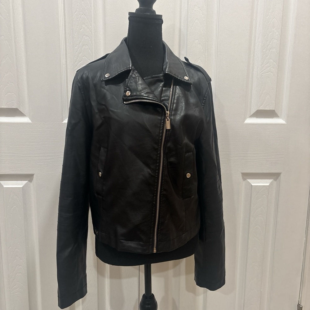 HARVE BERNARD Black faux Leather Jacket SIZE L